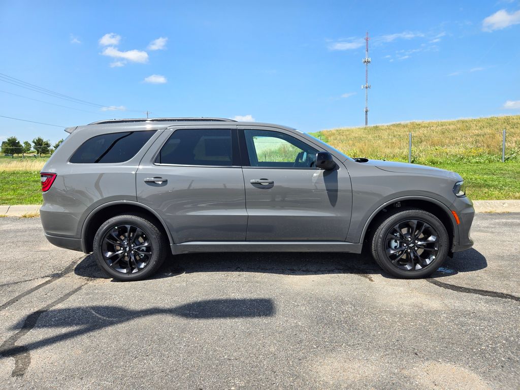 2025 Dodge Durango GT photo 2