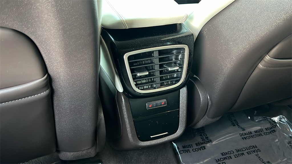 2022 Lincoln Nautilus Black Label photo 4