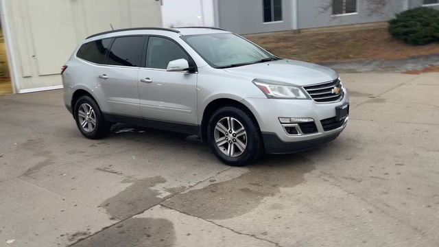 Used 2017 Chevrolet Traverse 2LT with VIN 1GNKVHKD0HJ181767 for sale in Peoria, IL