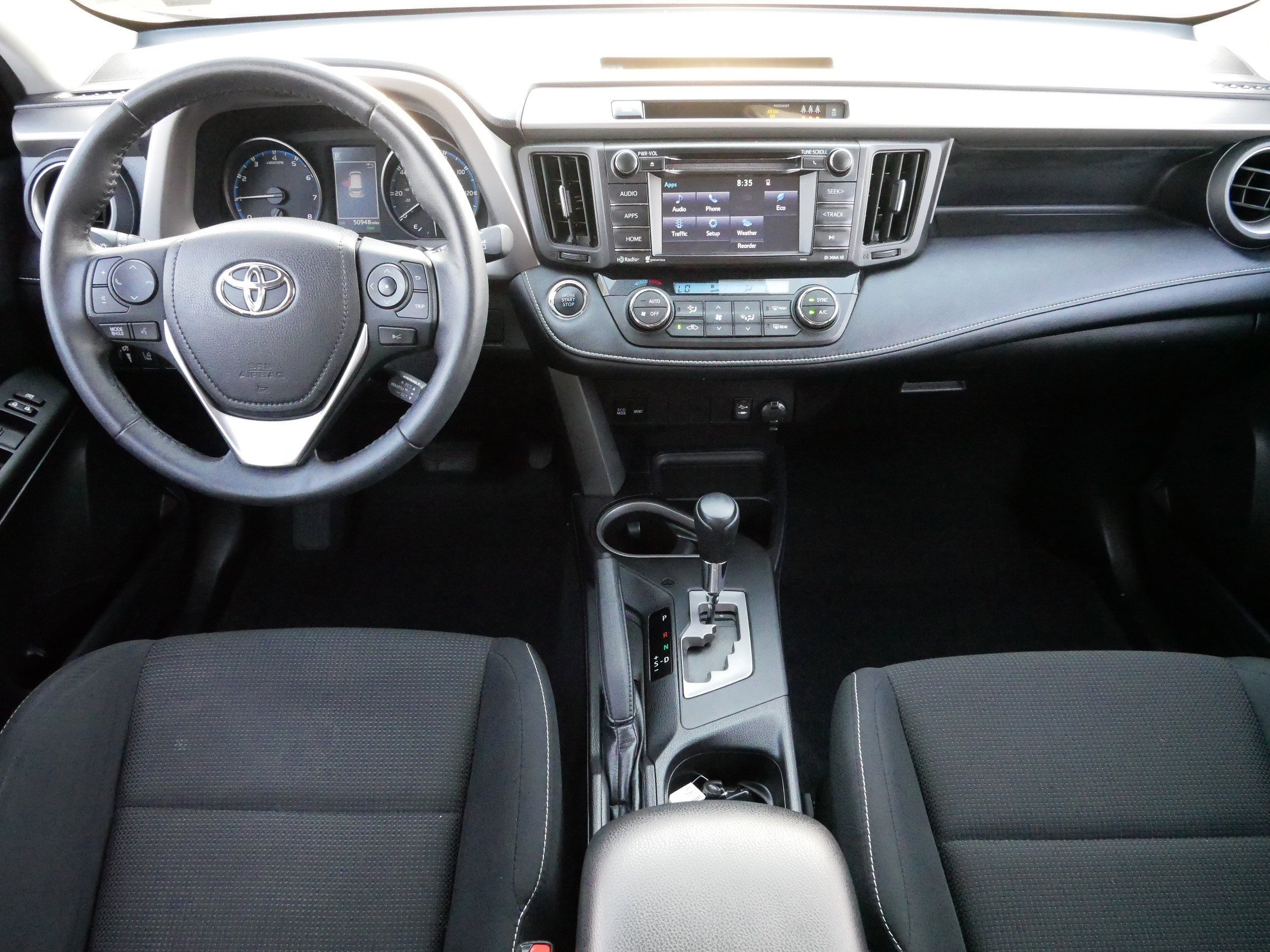 2017 Toyota RAV4 XLE photo 10