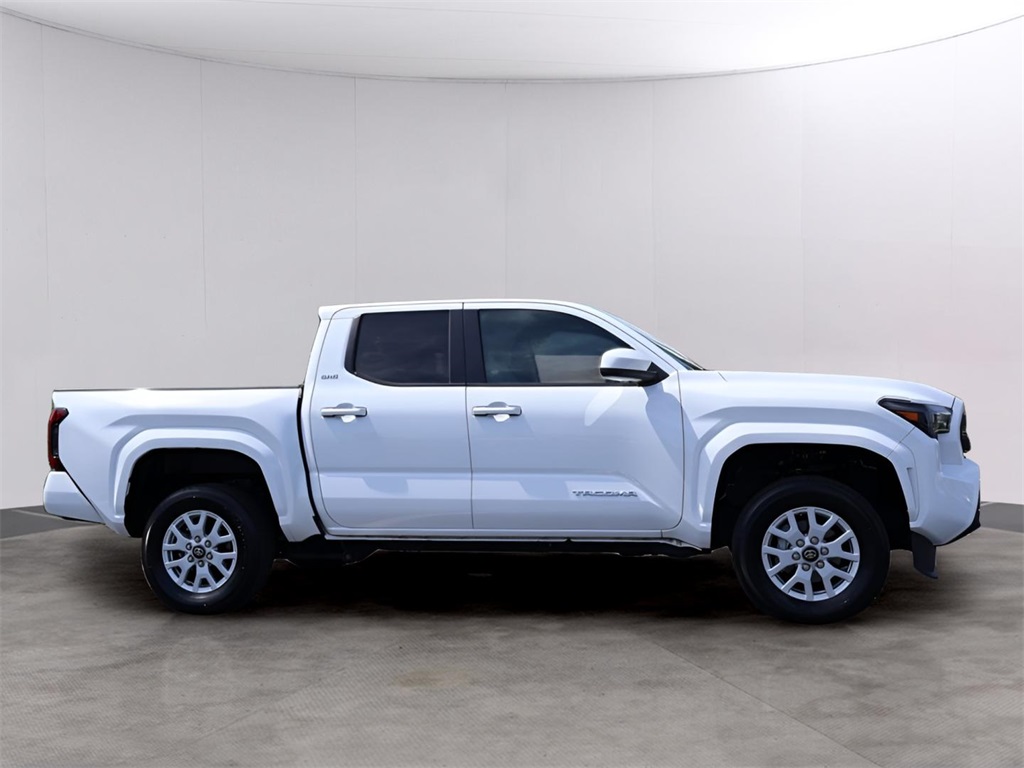 2024 Toyota Tacoma SR5 4x4 photo 4