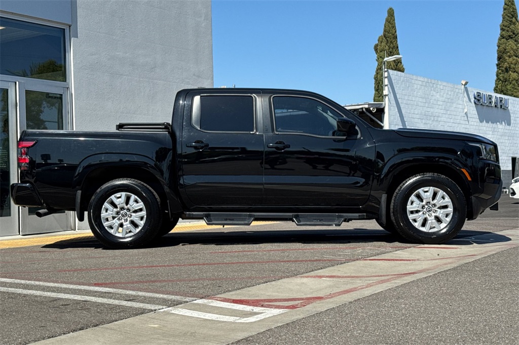 2022 Nissan Frontier SV photo 3