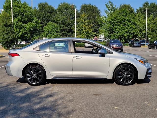 Used 2024 Toyota Corolla SE with VIN 5YFS4MCE1RP175341 for sale in Northfield, Minnesota