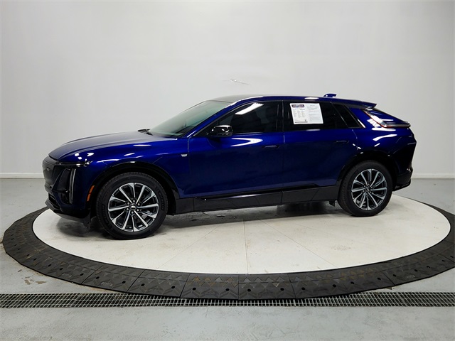 2024 Cadillac Lyriq Sport photo 3