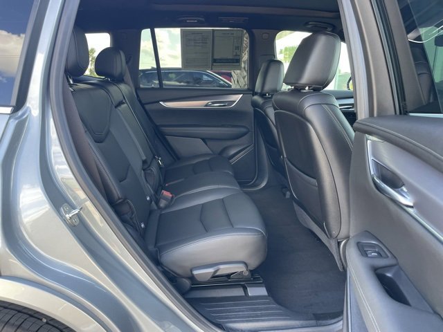 2025 Cadillac XT6 Luxury photo 21