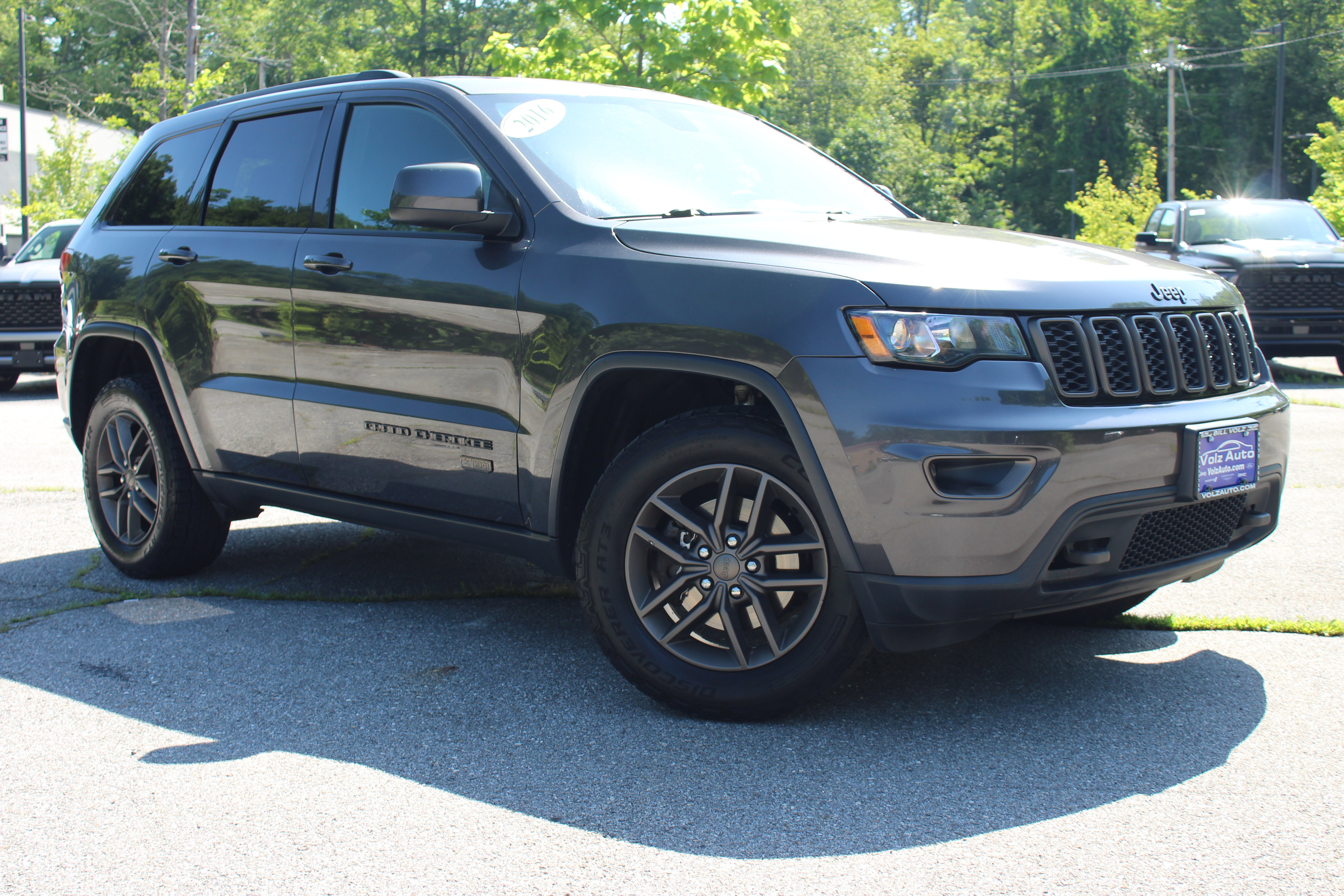 Used 2016 Jeep Grand Cherokee Laredo with VIN 1C4RJFAG4GC443425 for sale in Carmel Hamlet, NY
