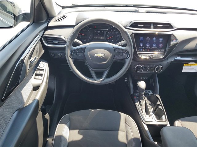 2023 Chevrolet Trailblazer LT photo 25