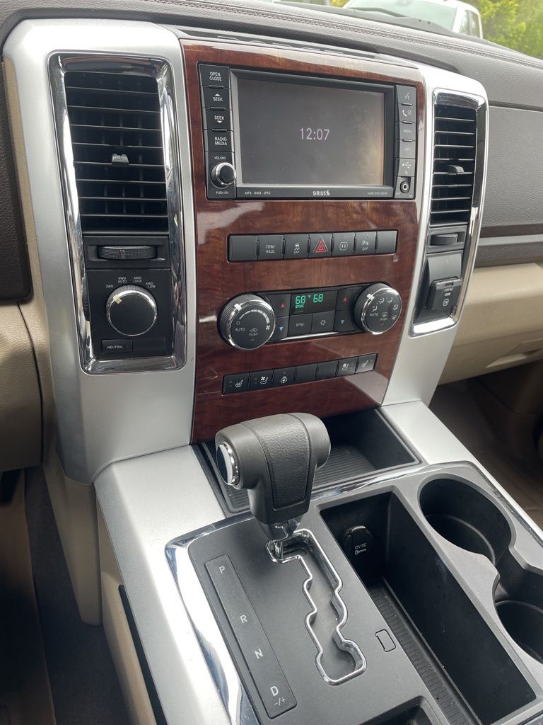 2010 Ram 1500 Laramie photo 9