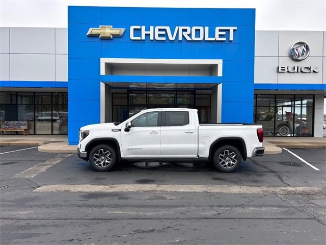 2026 GMC Sierra 1500 SLE's photo