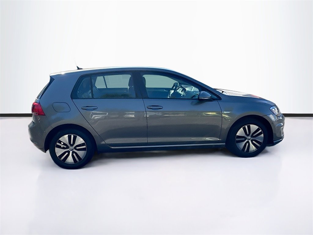 2016 Volkswagen e-Golf SEL Premium photo 4