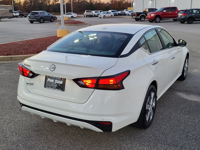 2025 Nissan Altima 2.5 S photo 2