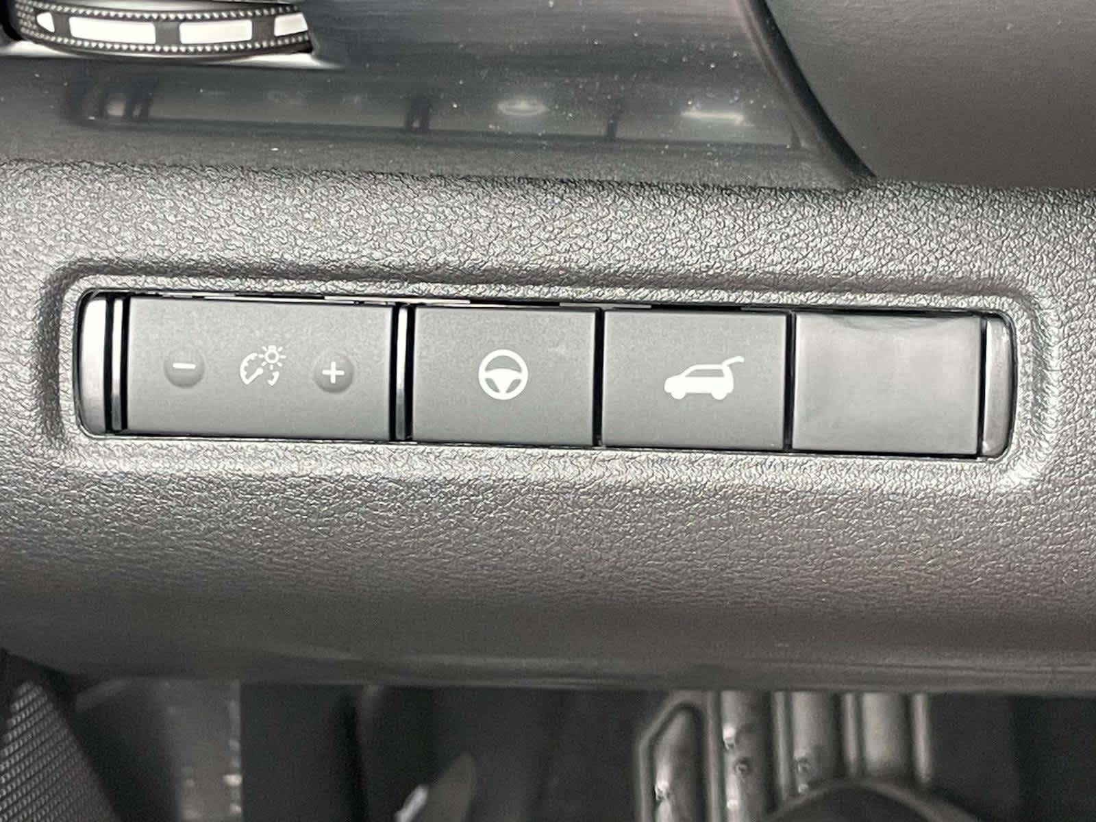 2025 Nissan Pathfinder SL photo 24