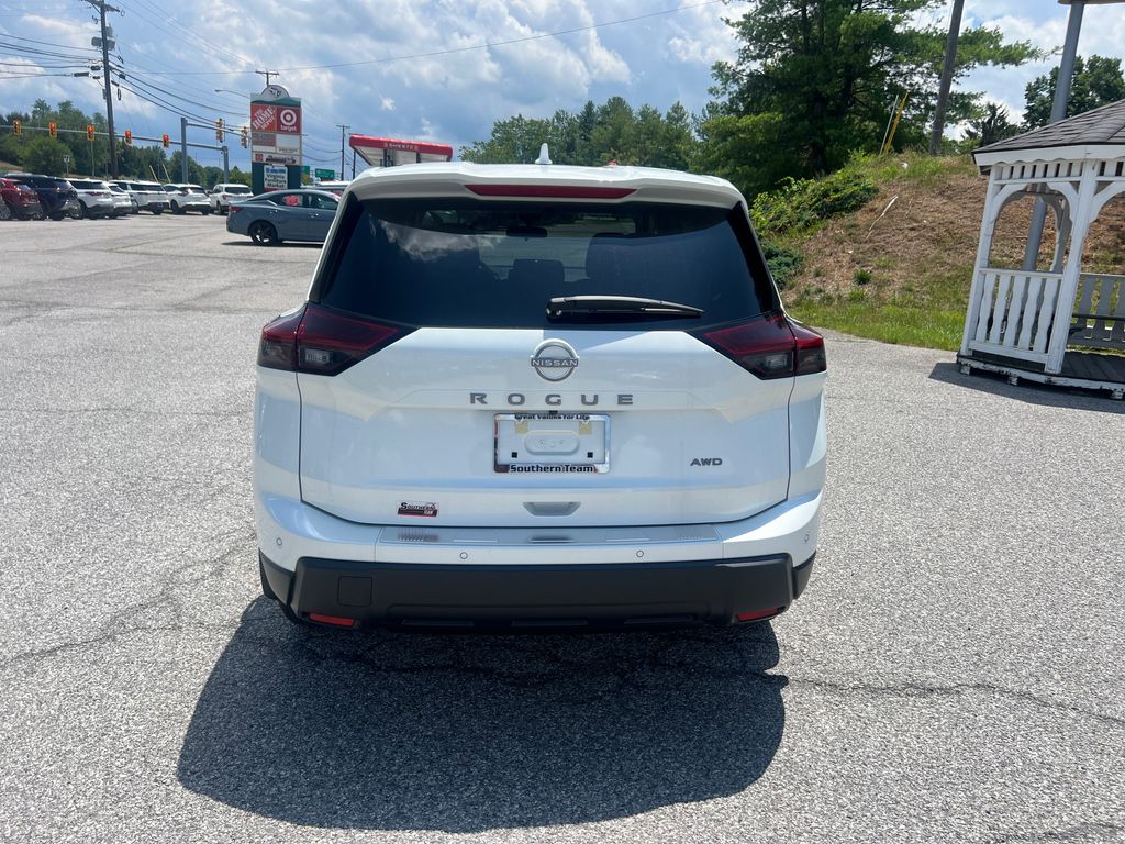 2025 Nissan Rogue SV photo 4
