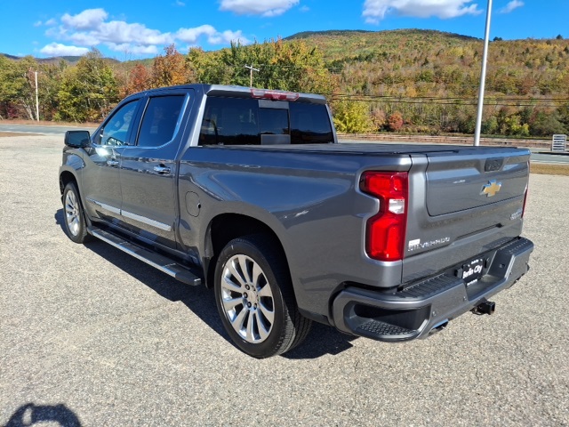 2022 Chevrolet Silverado 1500 LT High Country photo 4