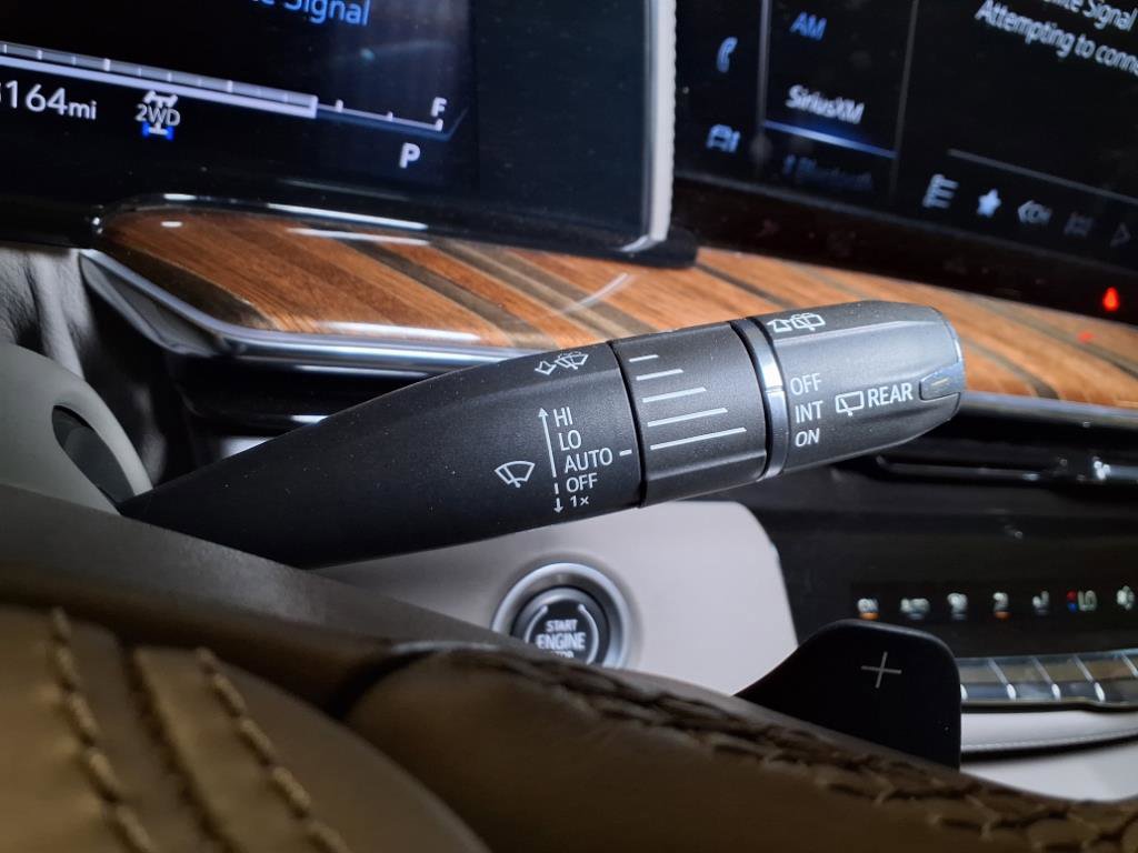 2023 Cadillac Escalade ESV Sport Platinum photo 11