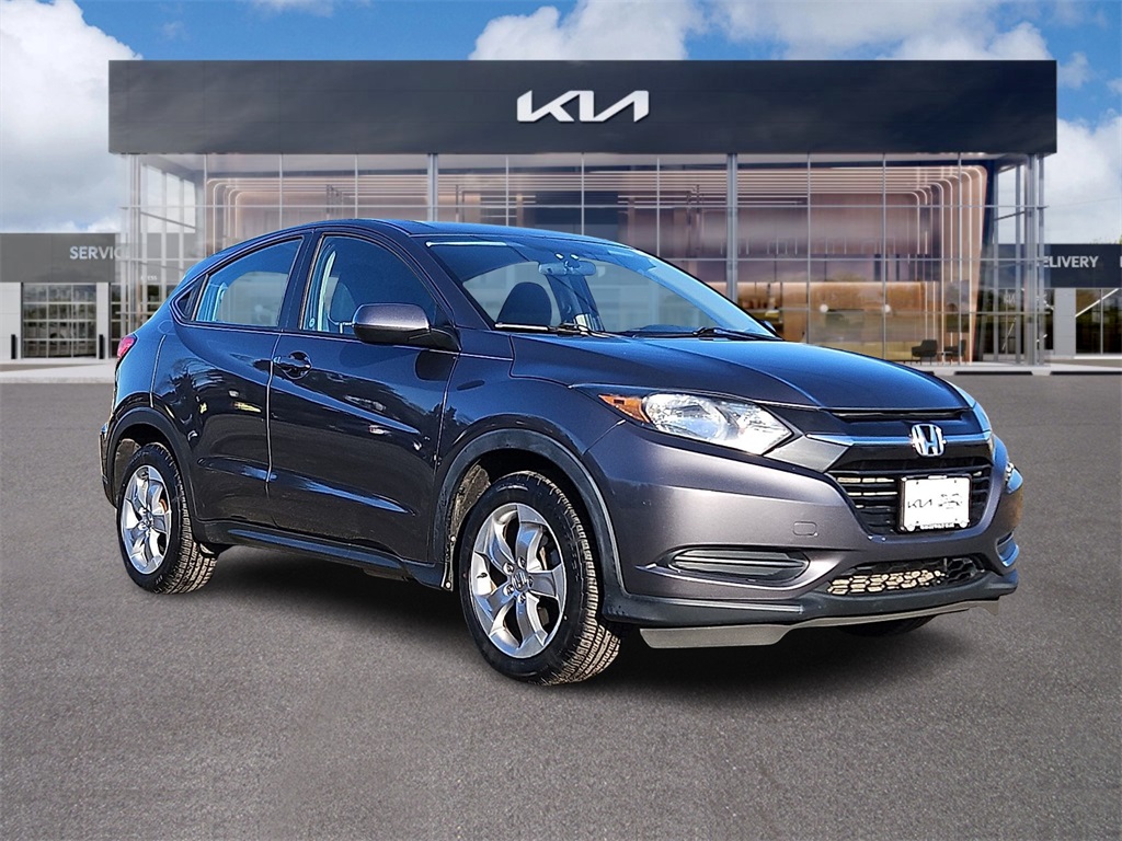 2017 Honda HR-V LX's photo