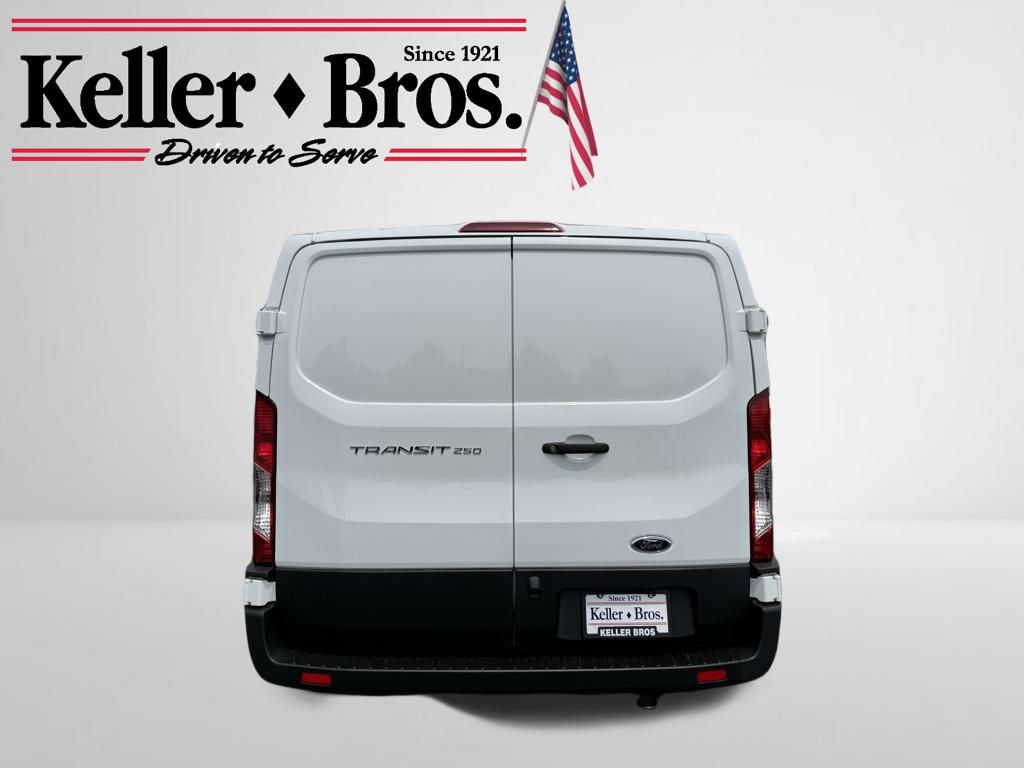 2025 Ford Transit Cargo Van photo 4