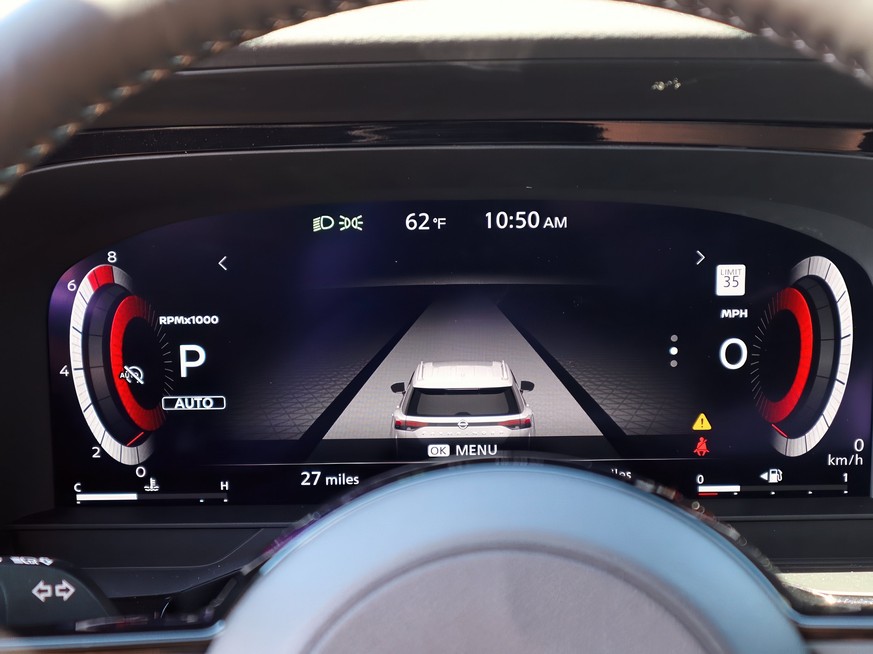2025 Nissan Pathfinder Platinum photo 13