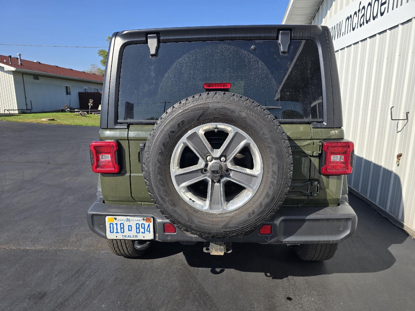 2022 Jeep Wrangler Unlimited Sahara photo 5