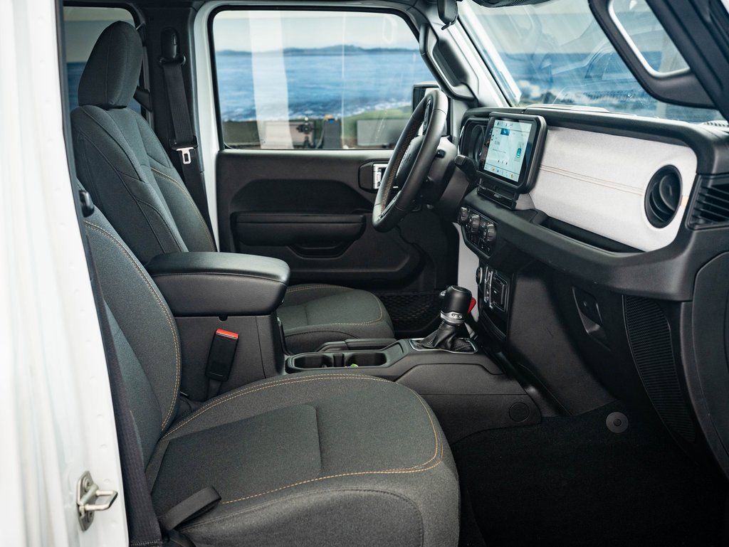 2024 Jeep Wrangler Sport S 4xe photo 23