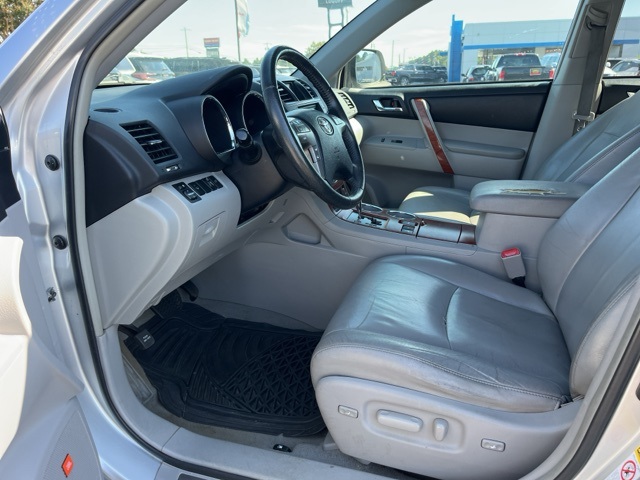 2010 Toyota Highlander Limited photo 6