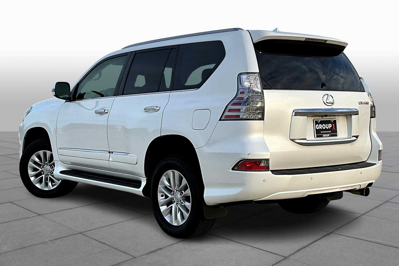 2015 Lexus GX 460 Premium photo 10