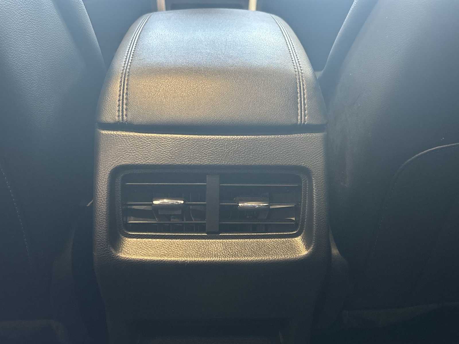 2024 Ford Edge SEL photo 18