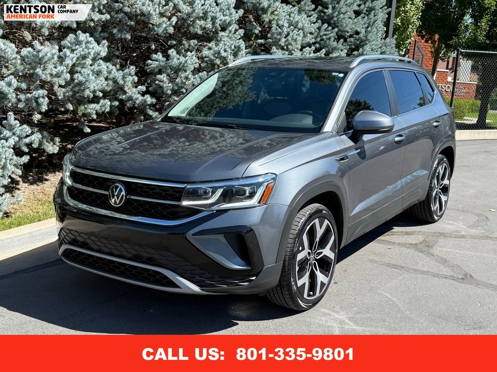 2023 Volkswagen Taos SEL photo 3