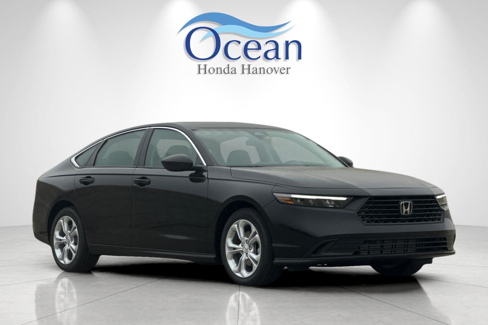 2025 Honda Accord LX photo 6