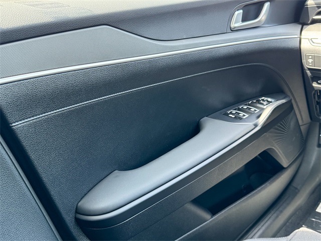 2025 Kia K5 LXS photo 31