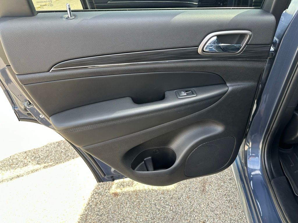 2021 Jeep Grand Cherokee Limited X photo 11