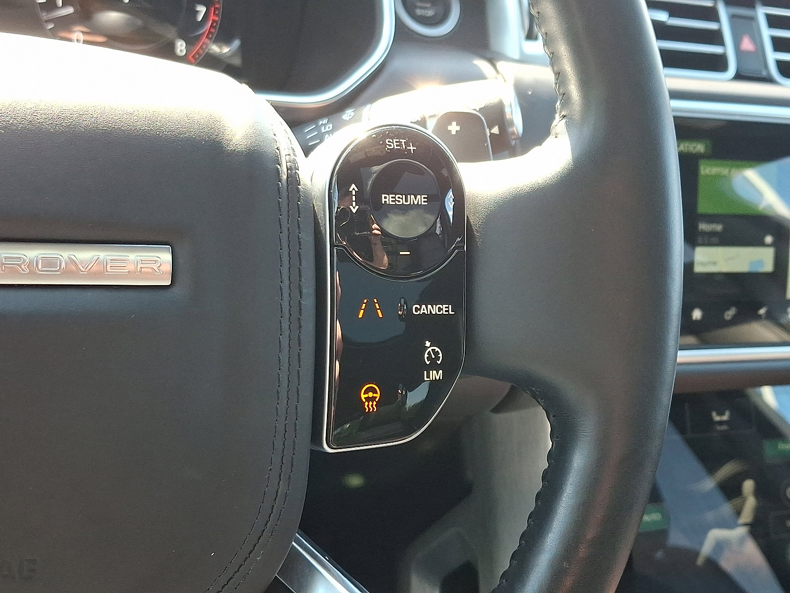2020 Land Rover Range Rover P525 HSE photo 33