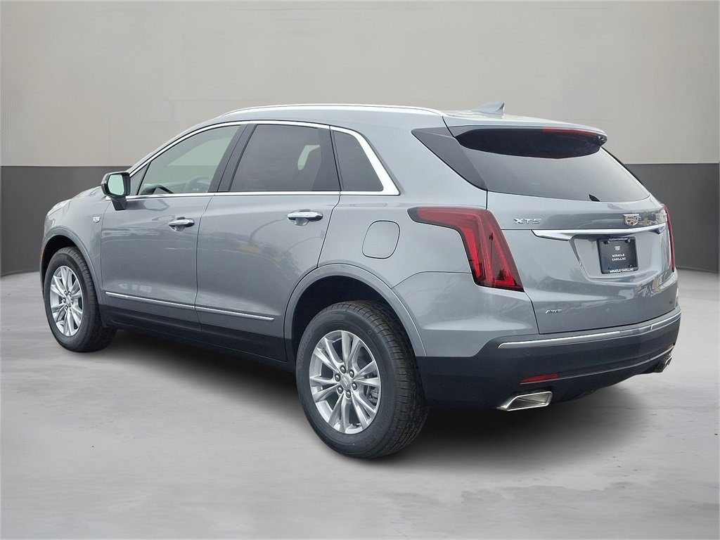 2025 Cadillac XT5 Luxury photo 3
