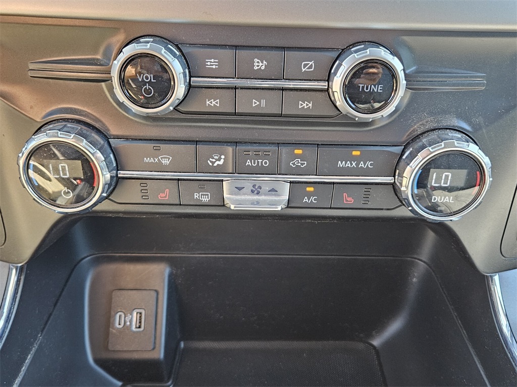 2021 Ford F-150 XLT photo 22