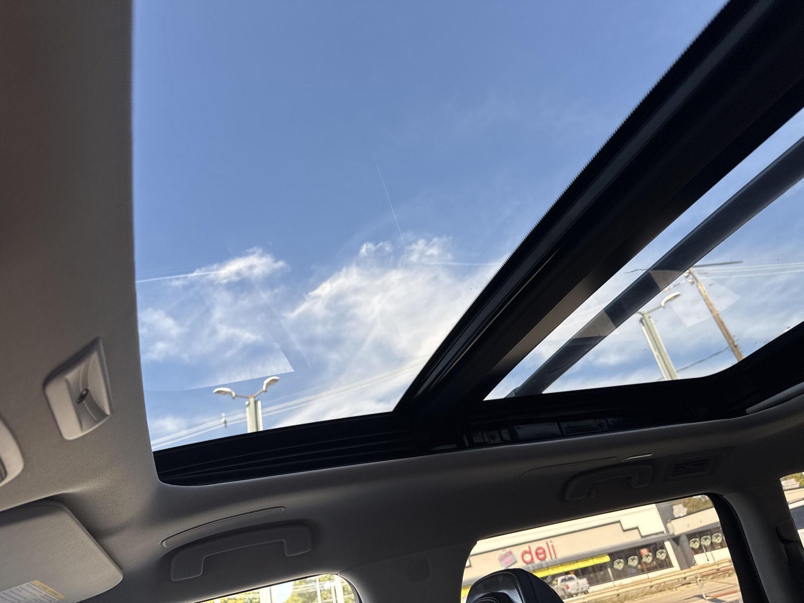 2025 Infiniti QX80 Sensory photo 16
