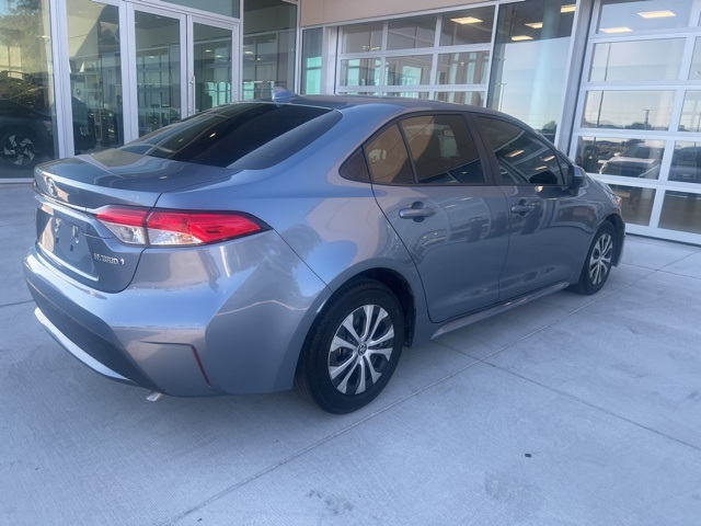 2022 Toyota Corolla Hybrid LE photo 12