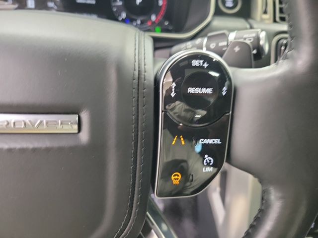 2019 Land Rover Range Rover HSE photo 17