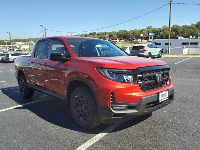 2025 Honda Ridgeline Sport photo 3