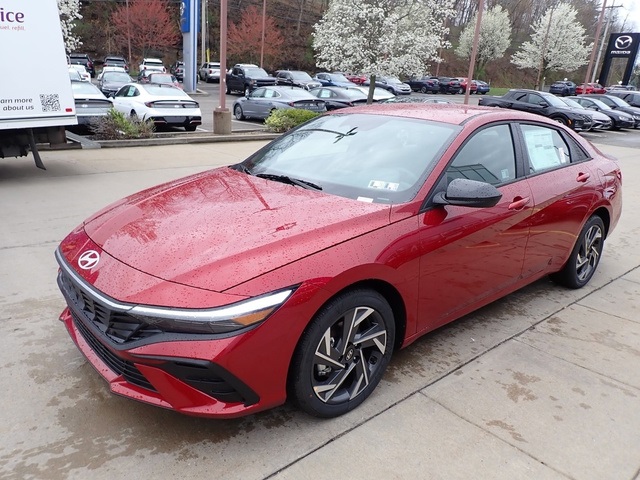 2025 Hyundai Elantra SEL Sport photo 6