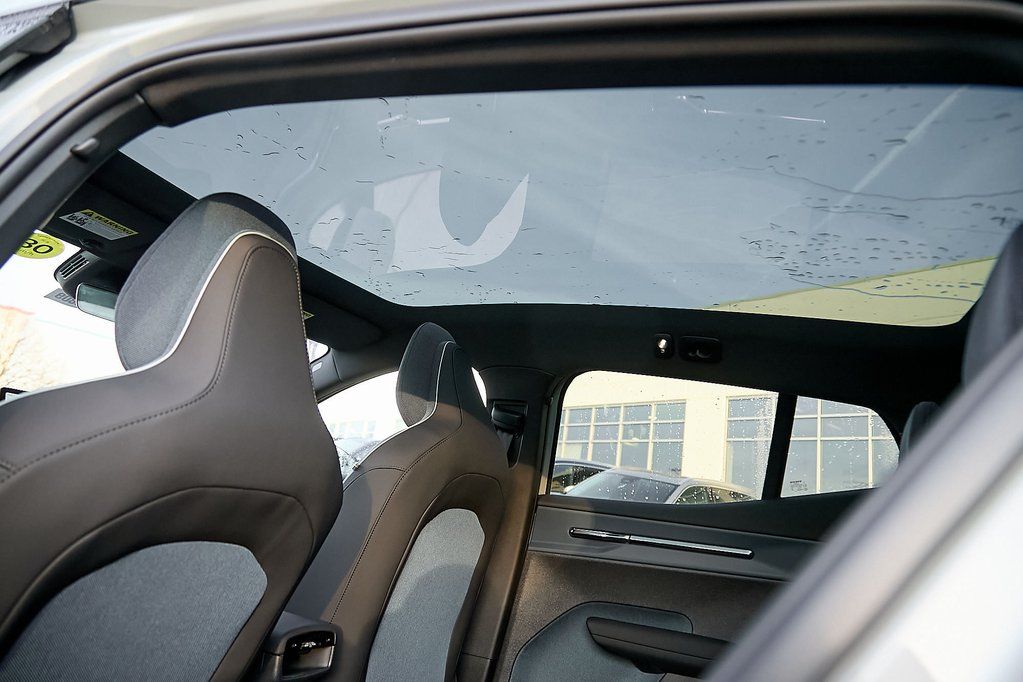 2026 VOLVO EX30 - Image 18