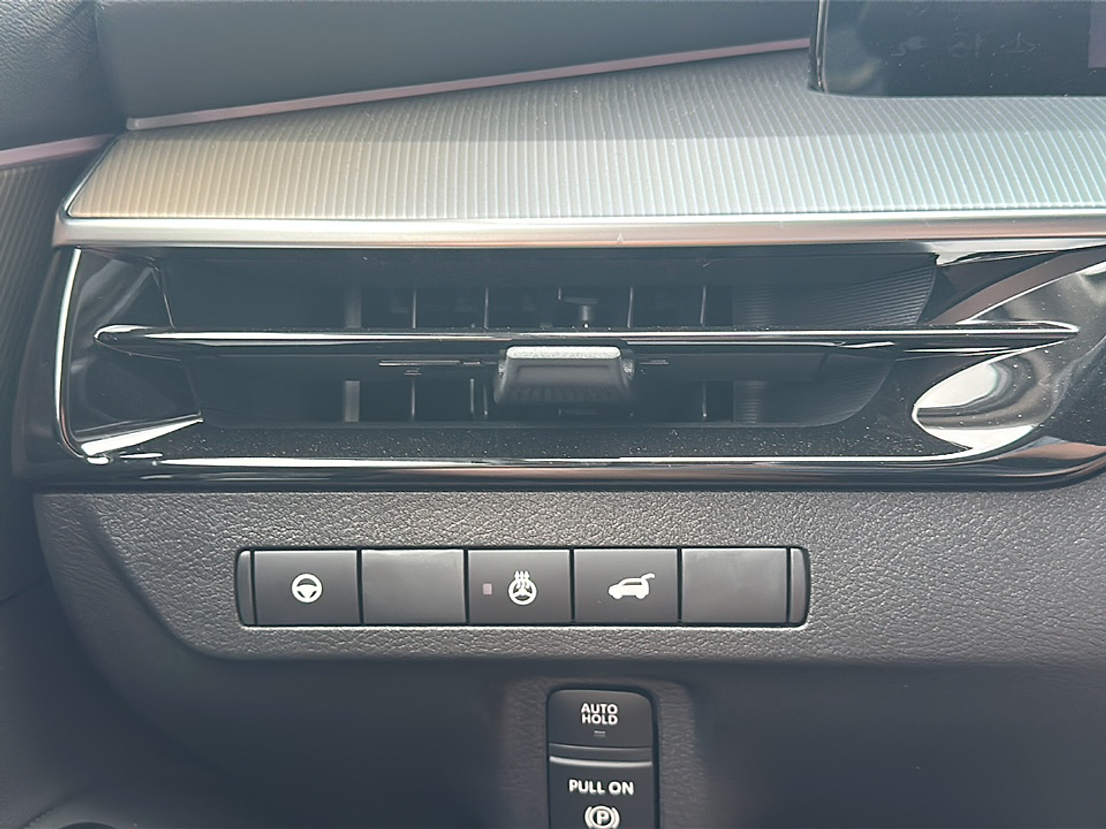 2025 Nissan Murano SL photo 15