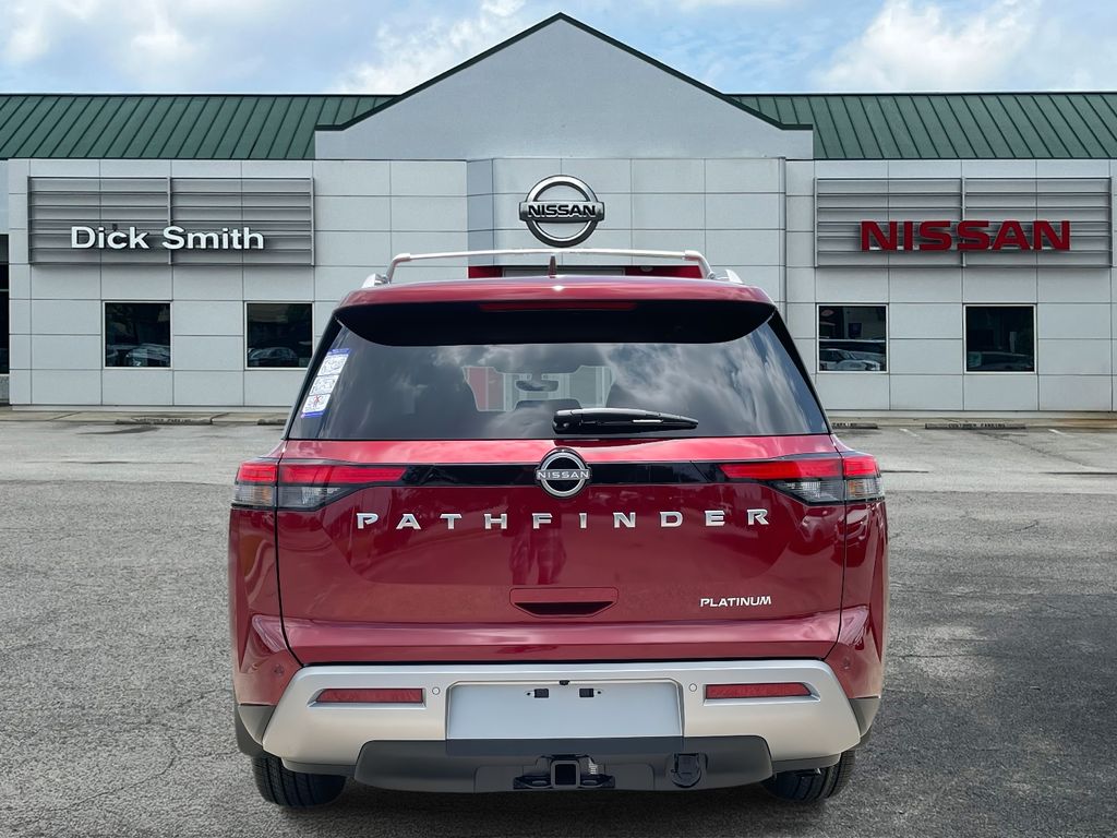 2025 Nissan Pathfinder Platinum photo 3