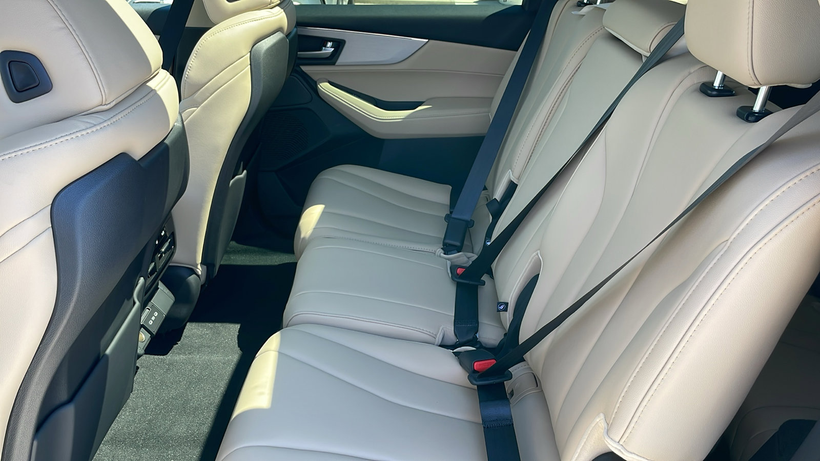 2026 Acura MDX SH-AWD photo 11