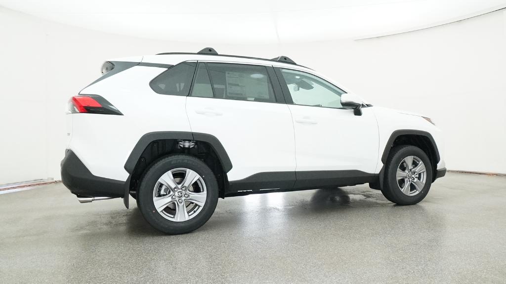 2025 Toyota RAV4 XLE photo 23