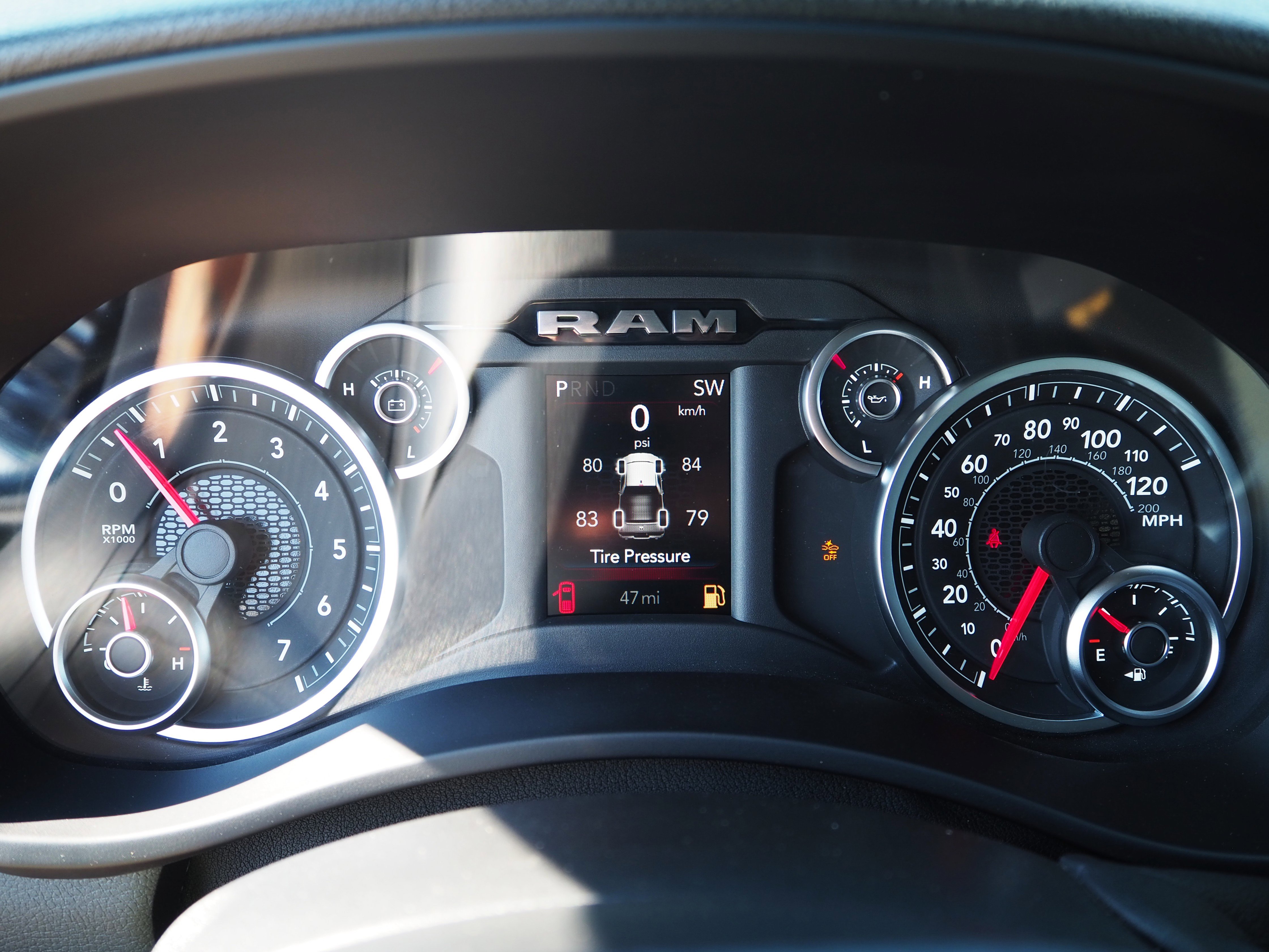 2025 Ram 2500 Tradesman photo 2