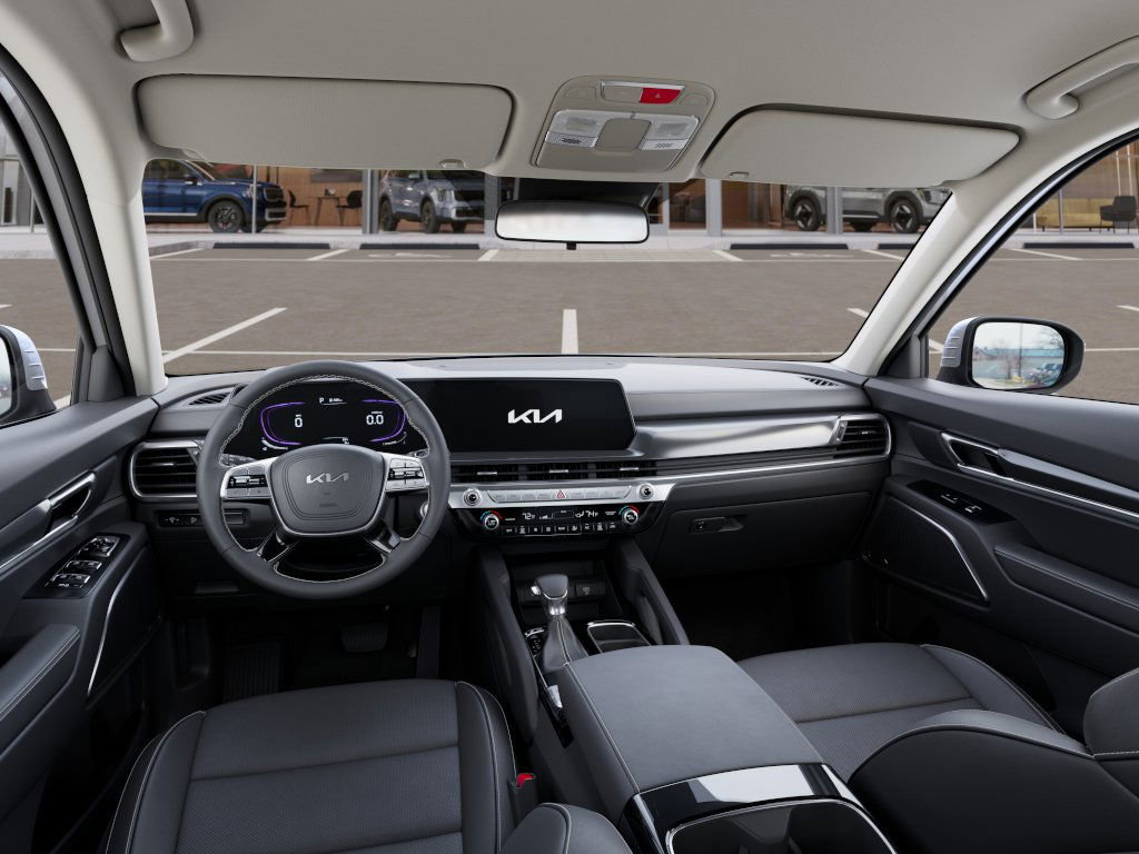 2025 Kia Telluride LX photo 12
