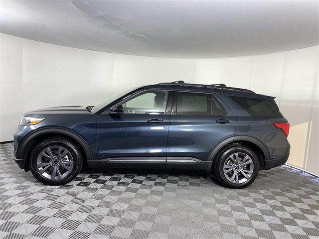 2022 Ford Explorer XLT photo 3