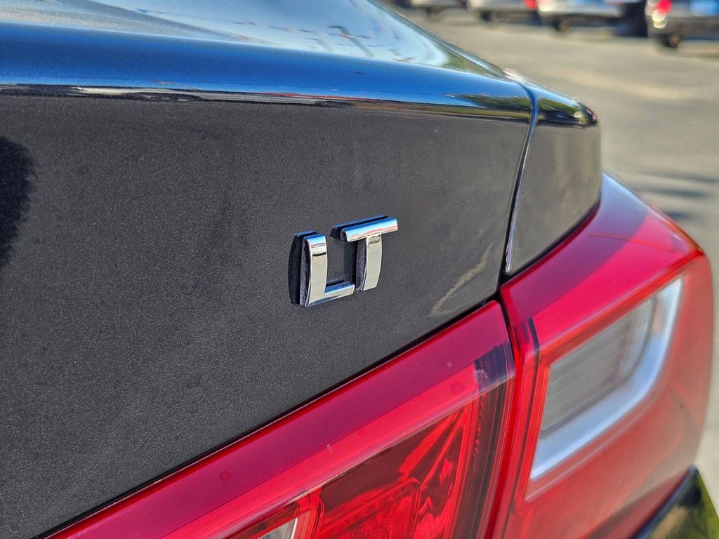 2023 Chevrolet Malibu 1LT photo 28