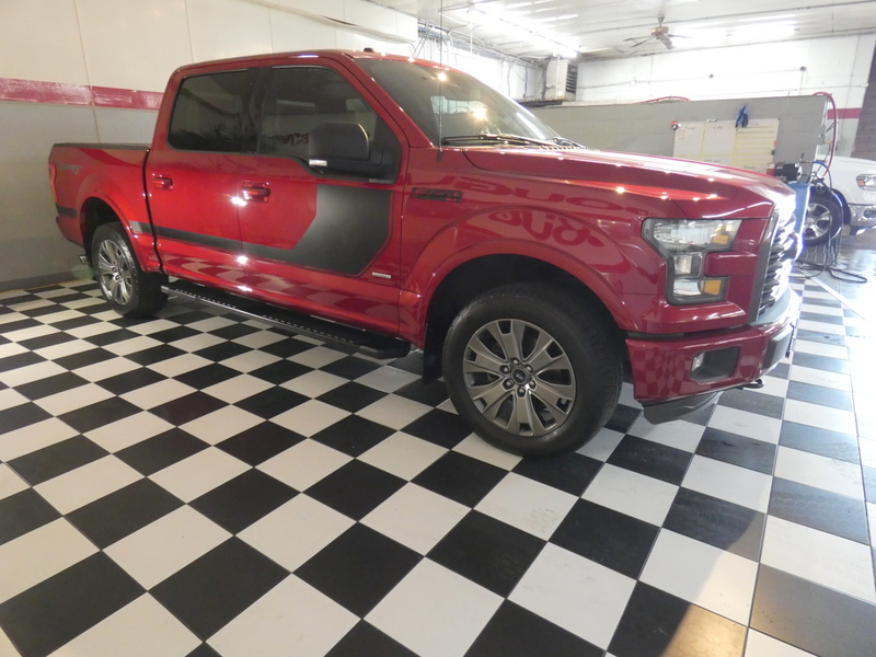2016 Ford F-150 XLT photo 3