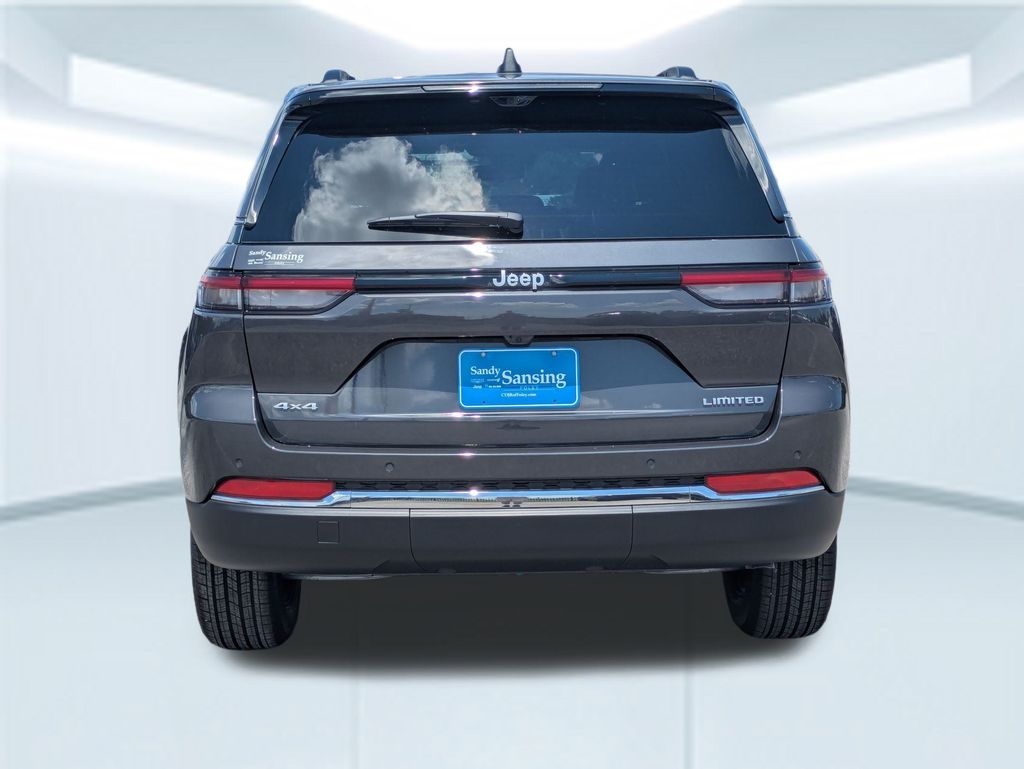 2025 Jeep Grand Cherokee Limited photo 3